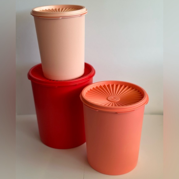 Tupperware Canisters. - Picture 2 of 3